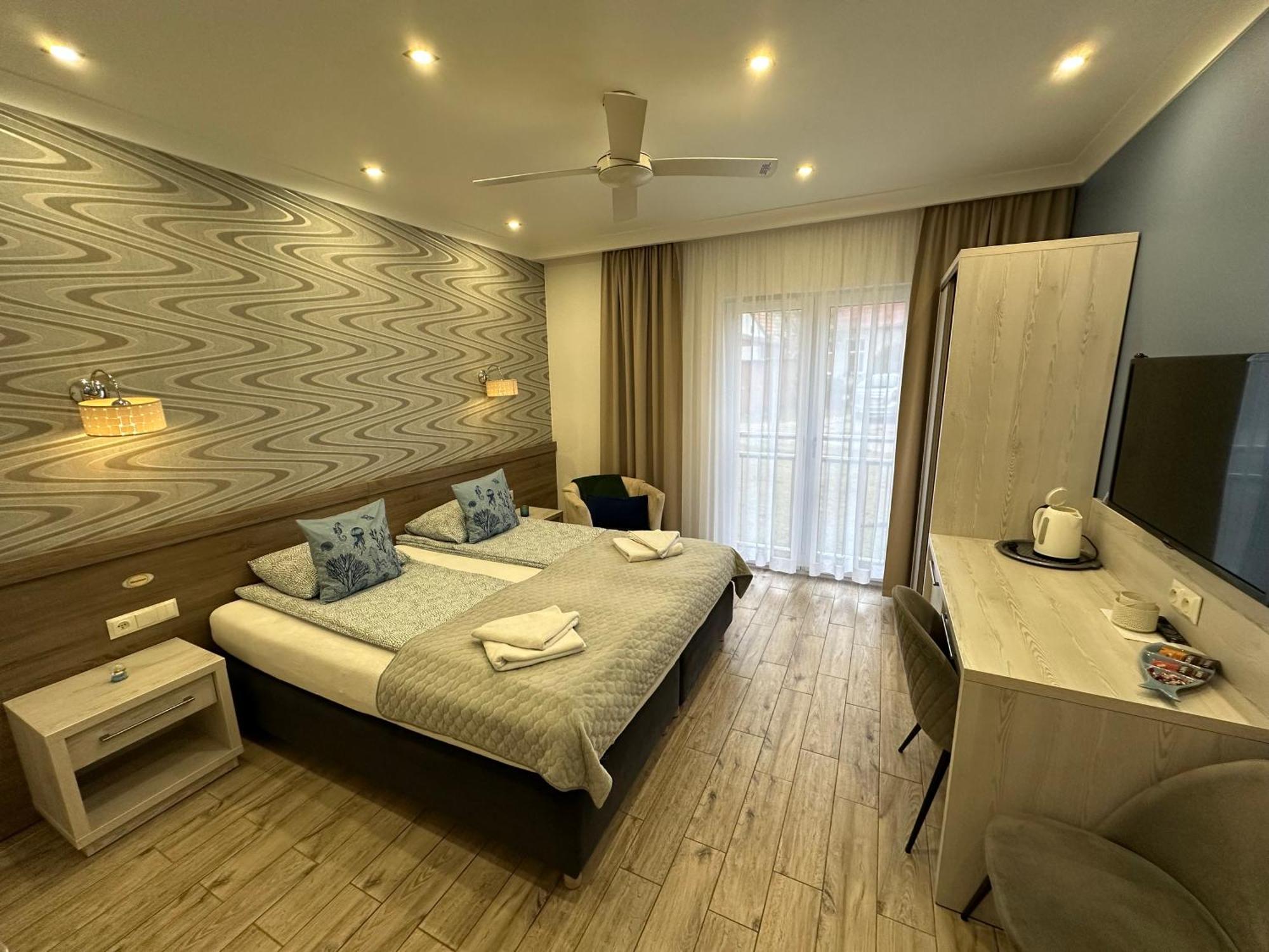 Maximus Hotel Ustka Ngoại thất bức ảnh